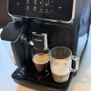 Philips EP2230 koffiemachine — 3 koffiespecialiteiten, LatteGo systeem
